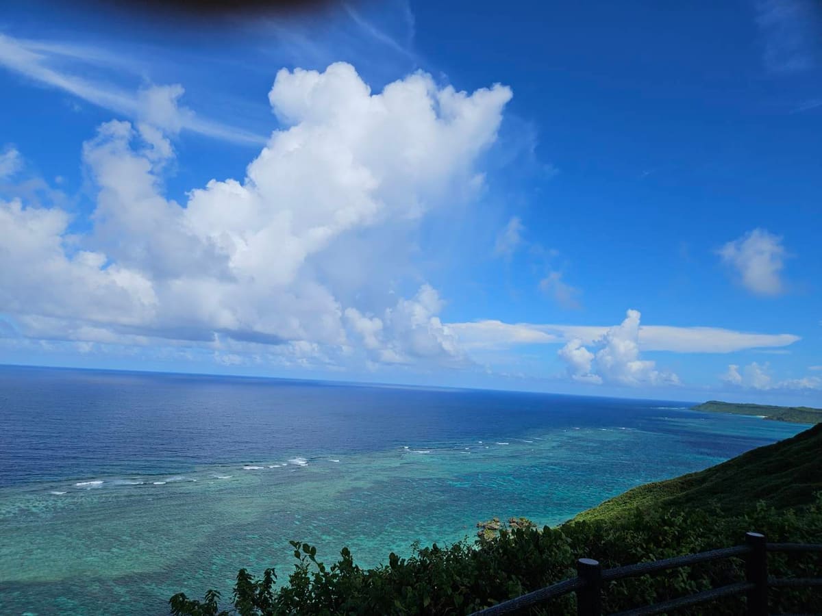 沖縄糸満から望む海